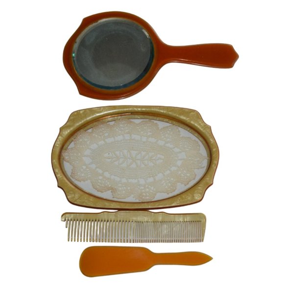Vintage 4 Piece Ladies Dressing Table Set Bedroom Decor Vanity Accessories - Picture 1 of 8
